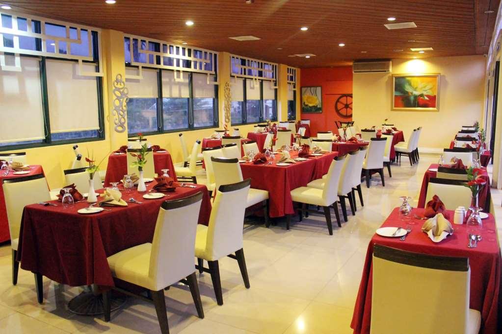 The Knutsford Court Hotel Kingston Restaurante foto